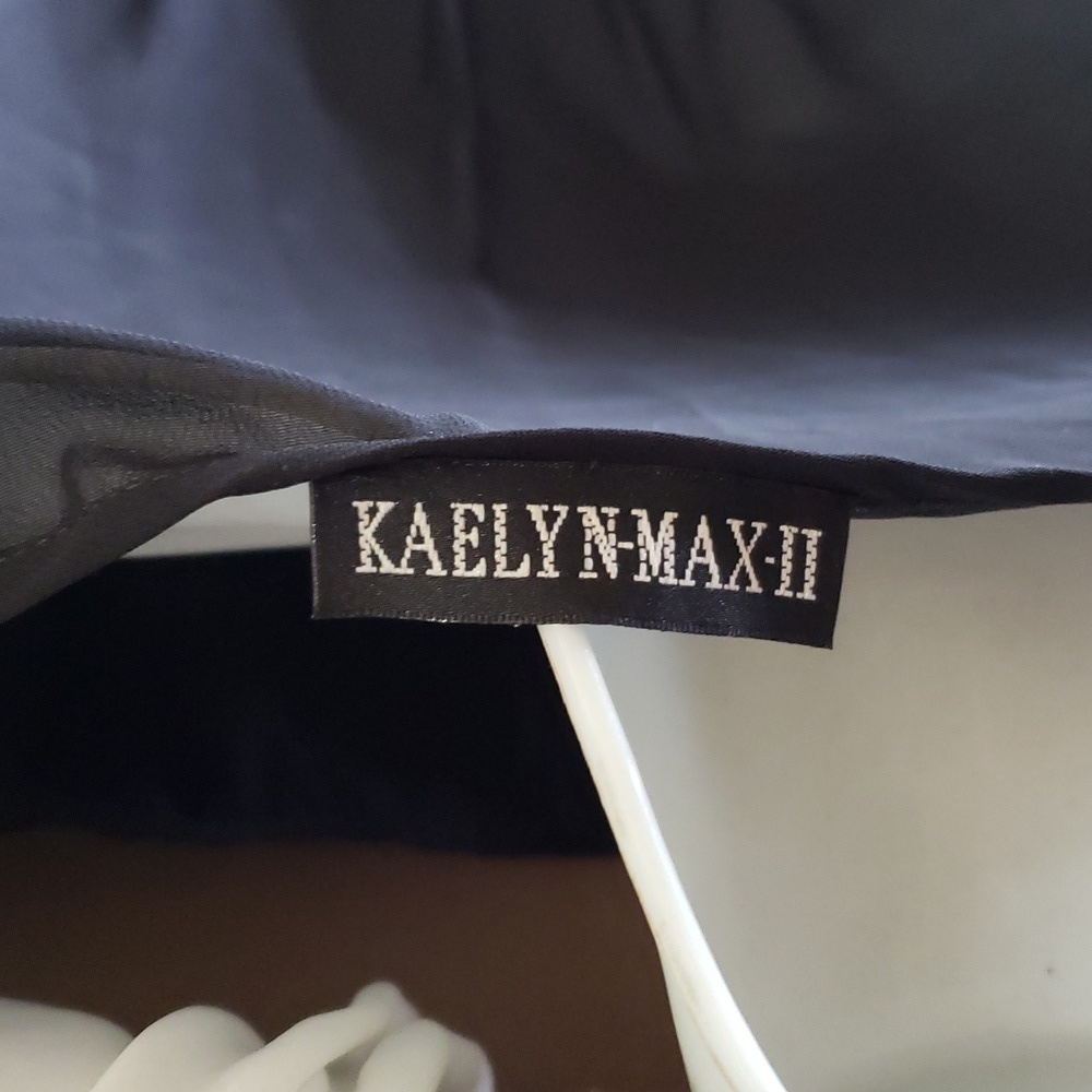 Kaelyn Max Top - Picture 7 of 8